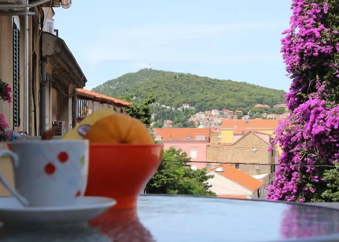 ホステル Backpackers 2 *