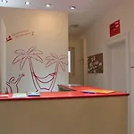 Backpackers 2 Hostel *