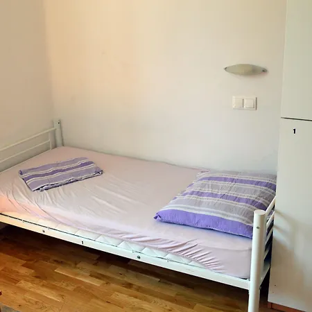 Backpackers 2 Hostel