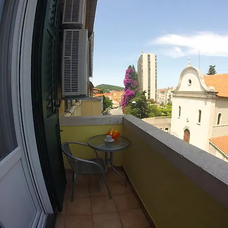 Backpackers 2 Hostal *