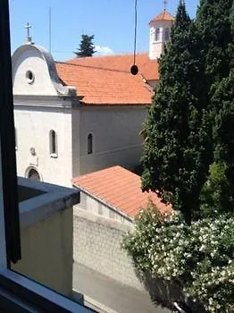 Backpackers 2 * Split