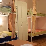 Backpackers 2 Hostel *