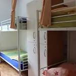 Hostel Backpackers 2