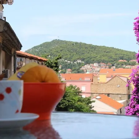 ホステル Backpackers 2 *