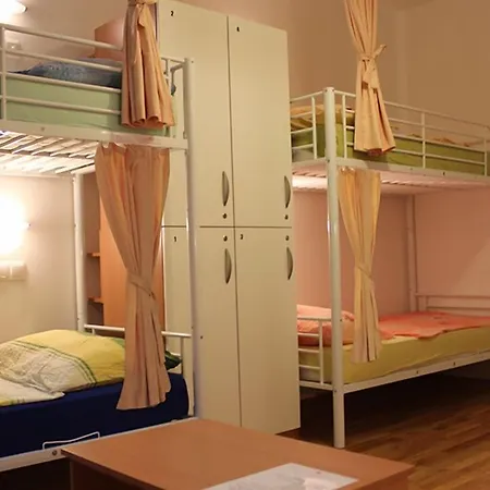 Backpackers 2 ホステル *